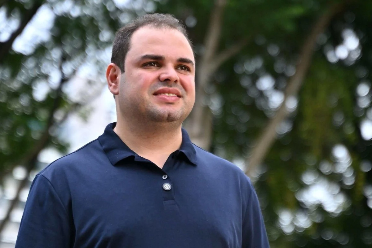 Entenda se Roberto Cidade ainda pode ser candidato após virar governador