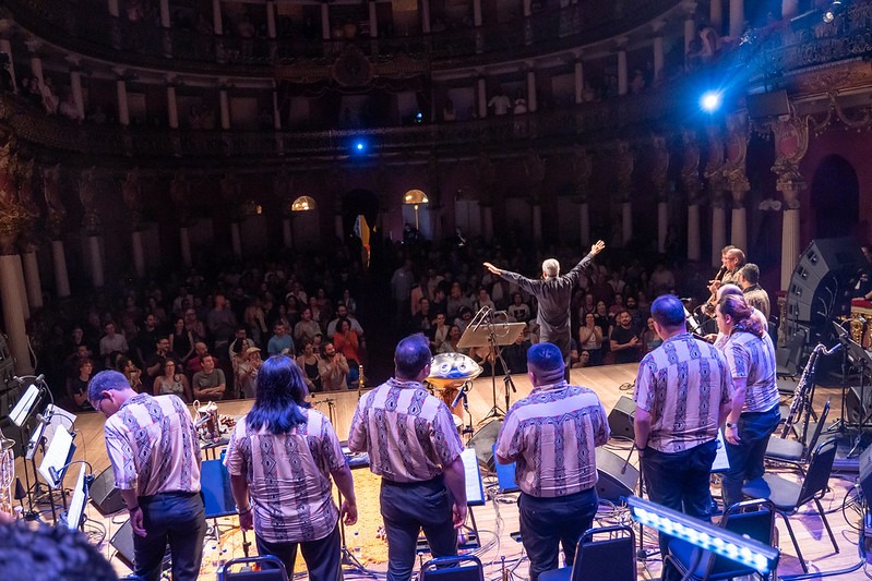 Teatro Amazonas recebe espetáculos de jazz que valorizam a cultura brasileira neste fim de semana