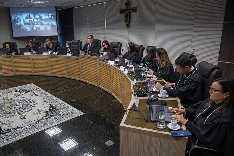 TRE-AM mantém cassações por fraude à cota de gênero e afasta inelegibilidade de candidata
