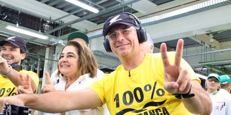Flávio Bolsonaro vem a Manaus na segunda-feira para campanha