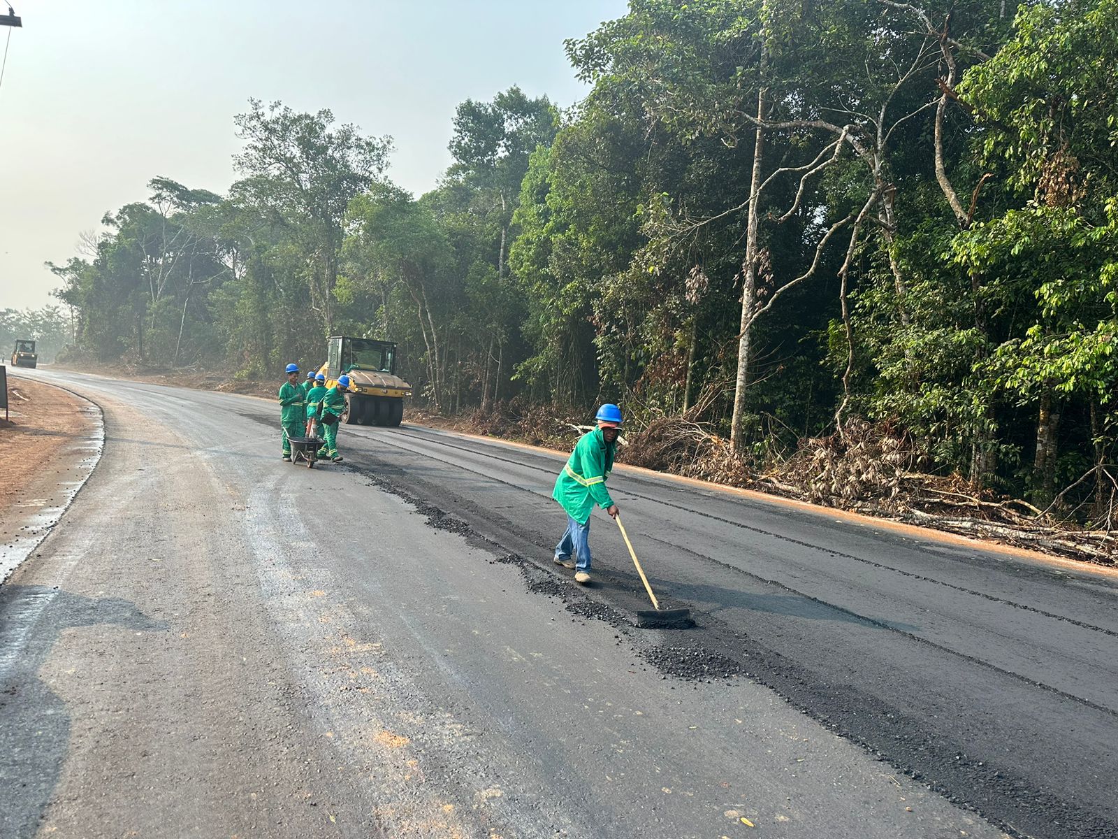 Obra de recuperação da AM-352 impulsiona novos negócios