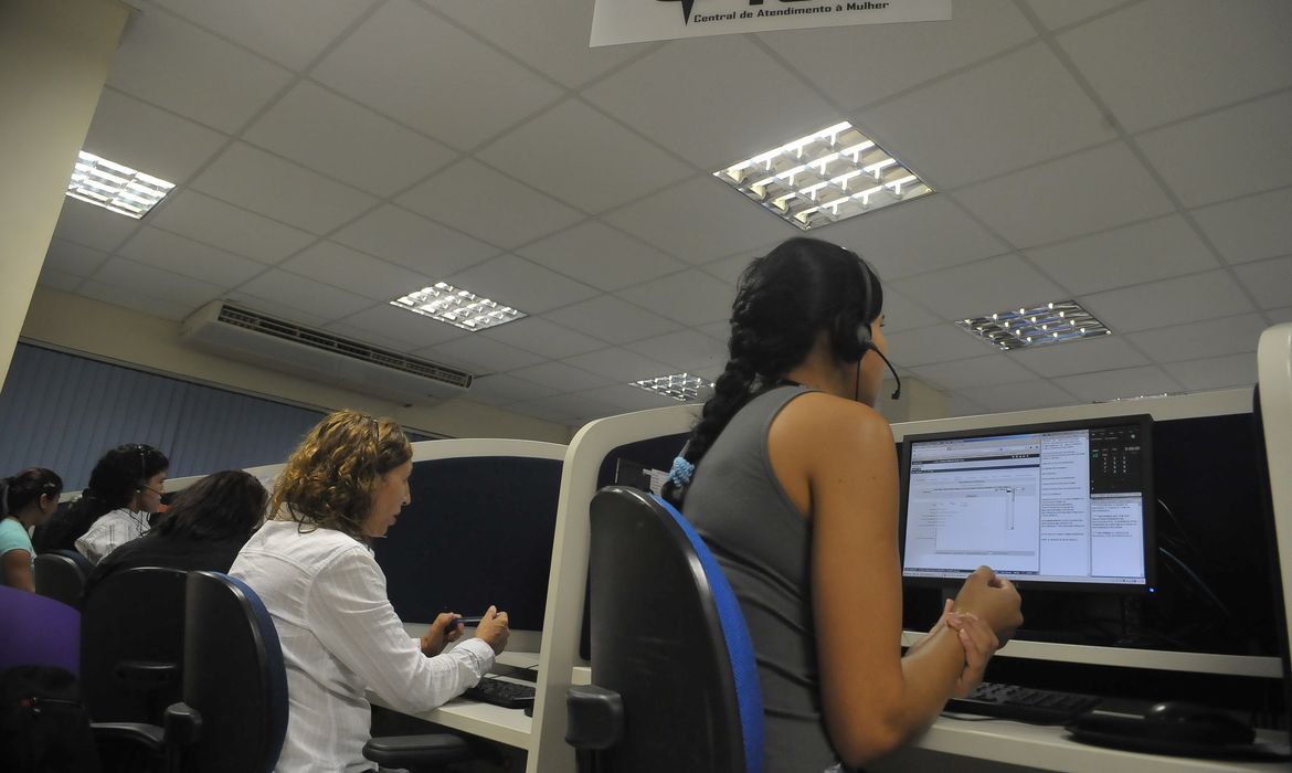 Polícia registrou 783 mil atendimentos especializados à mulher em 2025