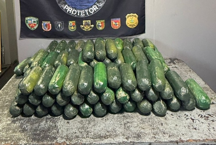 Mulher é presa com 70 kg de cocaína dentro de “pepinos falsos” em Coari