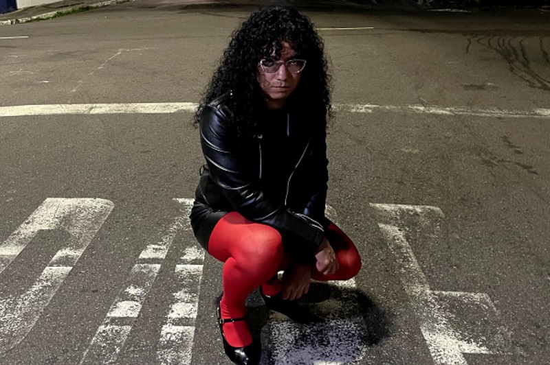 Ana Mady lança ‘Desabrochar’, single que antecede o álbum Reflexos e Ruínas e celebra o direito de existir