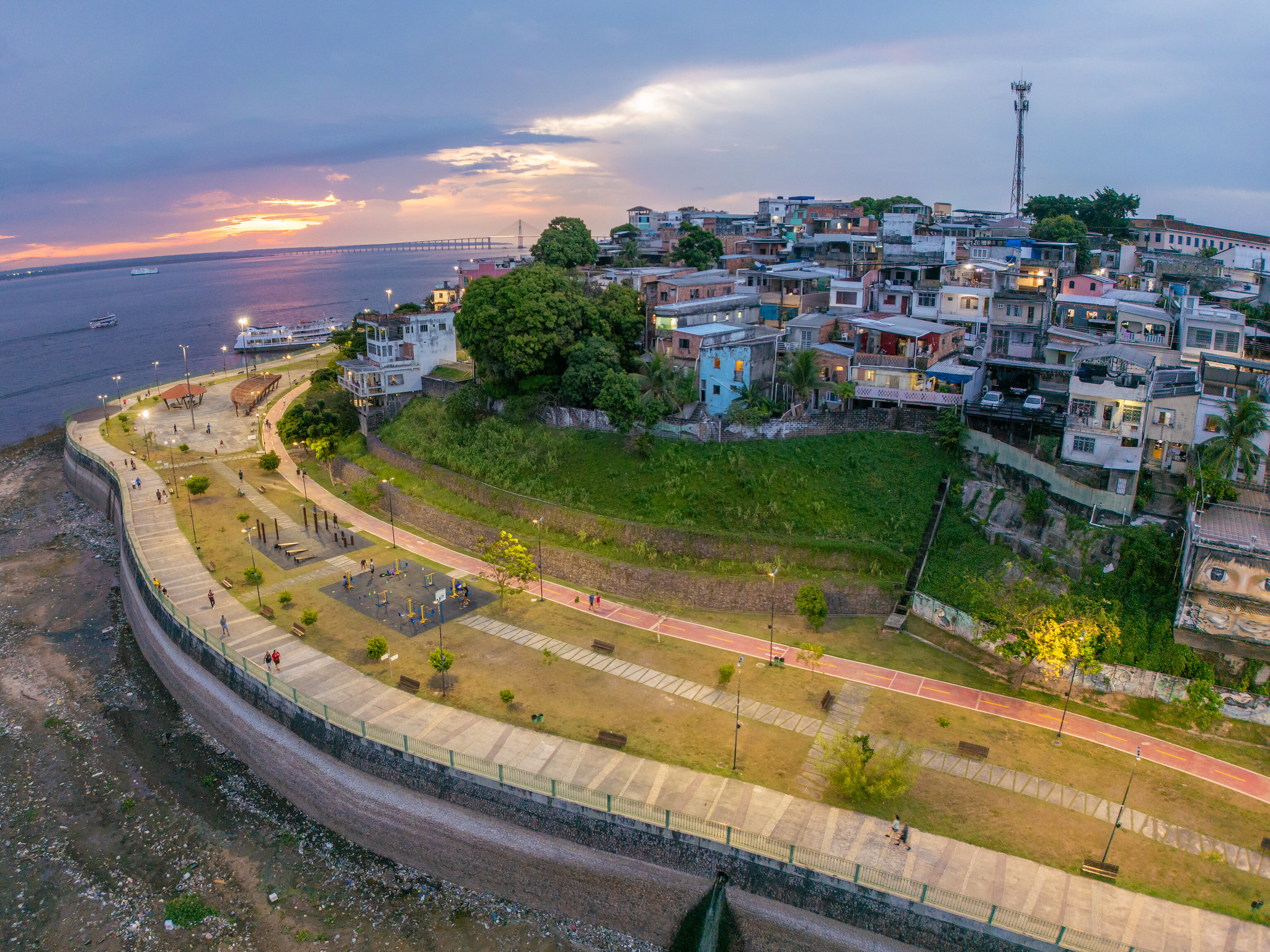 Neste sábado, Parque Rio Negro abre programação gratuita com música, teatro e circo