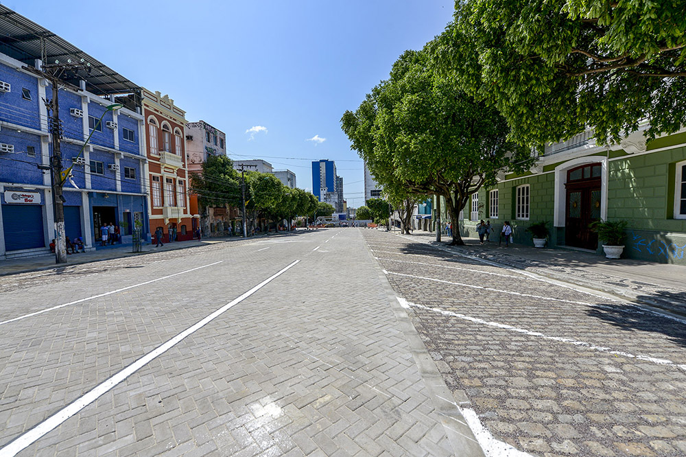 Avenida Eduardo Ribeiro será interditada para missa de Corpus Christi