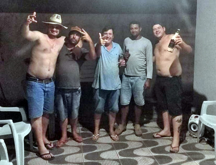 Cenas fortes: Agricultores são mortos em chacina