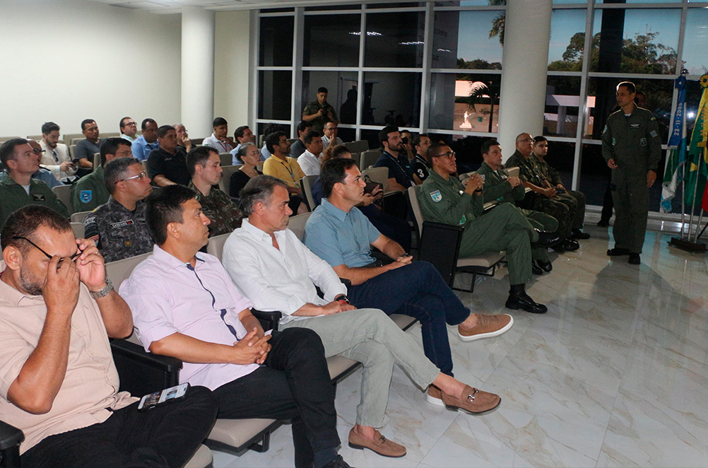 ‘Operação Parintins 2025’: Cindacta IV discute segurança do espaço aéreo do Festival de Parintins