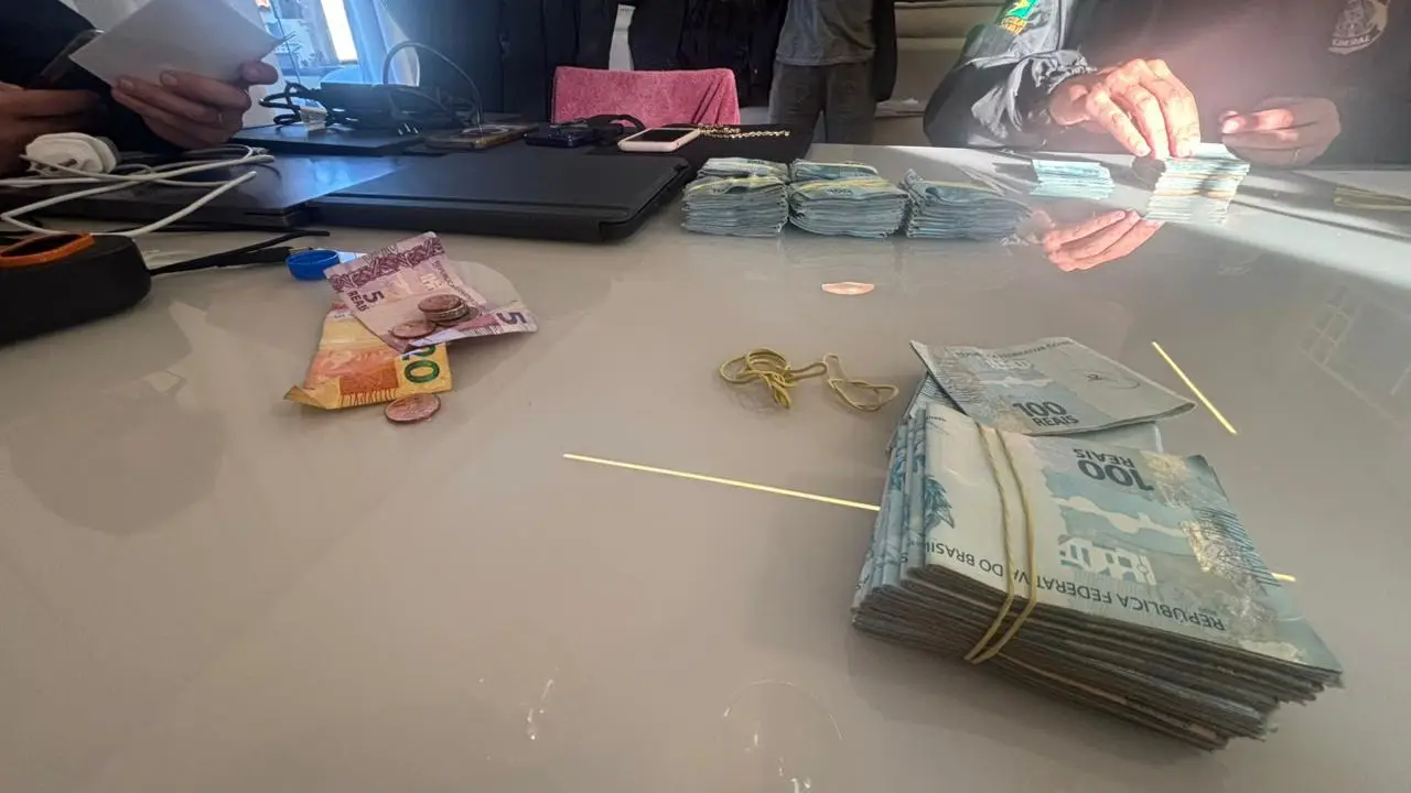 Operação da PF mira grupo que causou prejuízo de R$ 30 milhões ao INSS