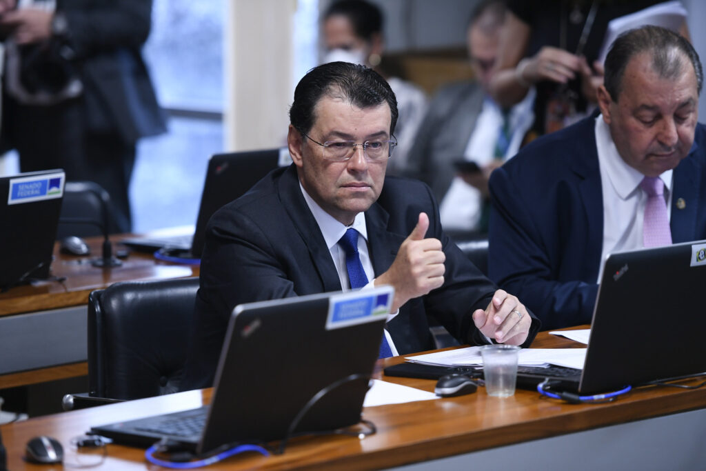 Eduardo Braga será o presidente de comissão da MP do Minha Casa Minha Vida