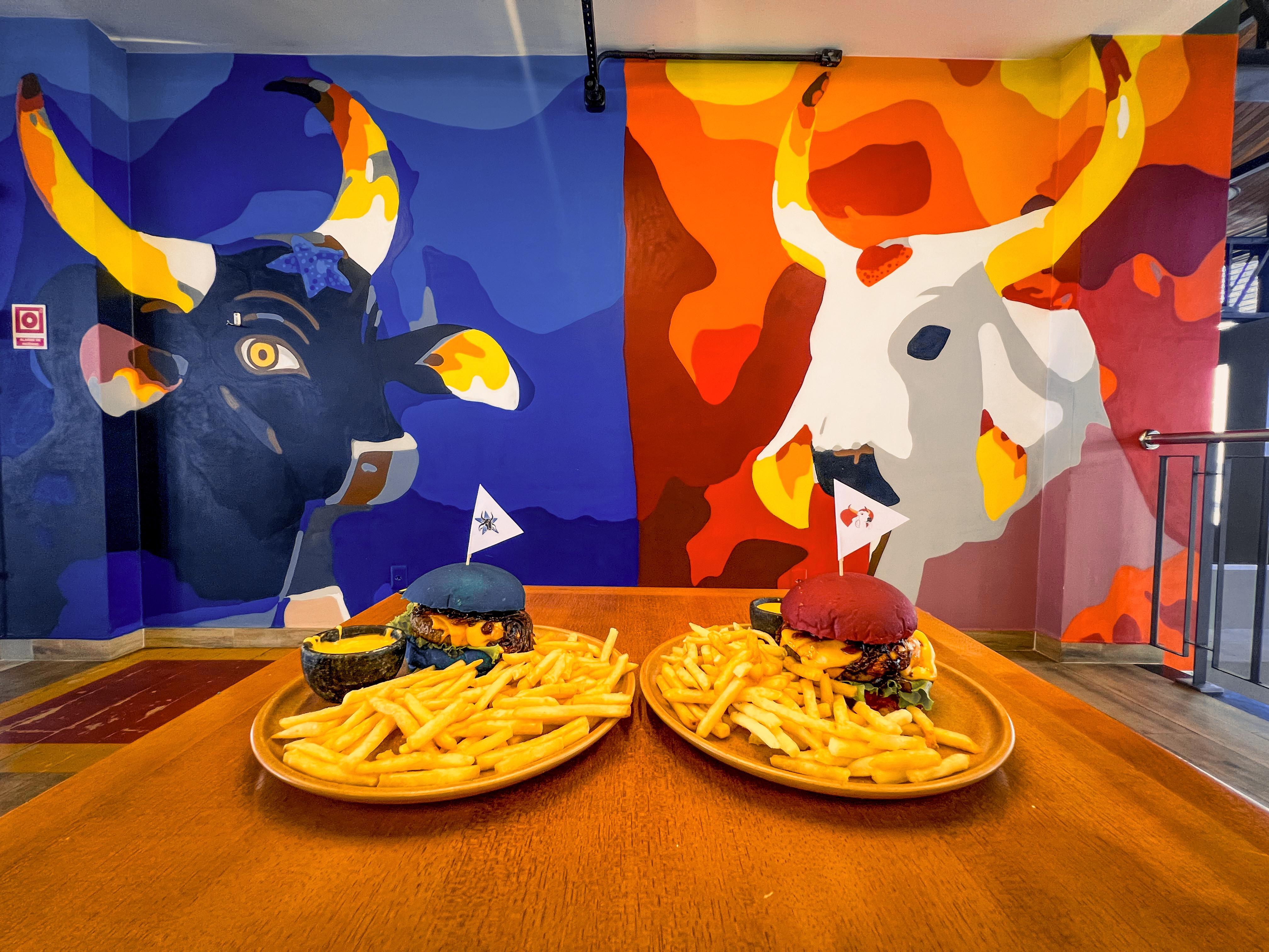 Mirante´s Burguer lança ação em homenagem aos bumbás Caprichoso e Garantido