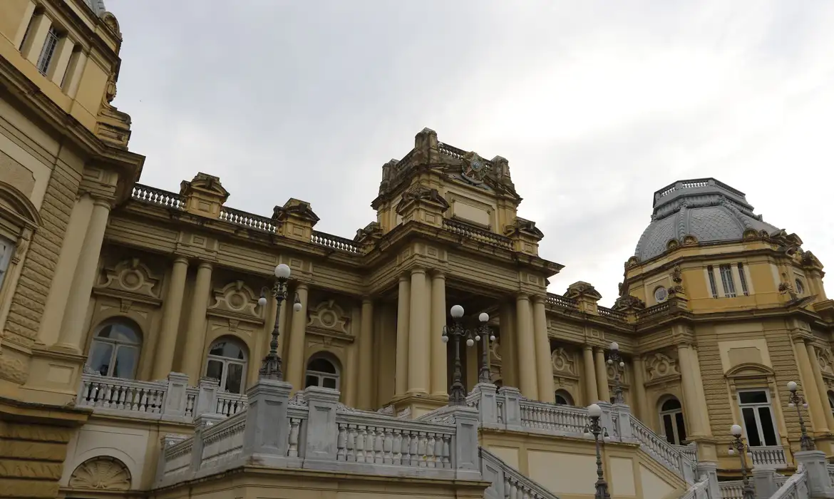 PGR defende eleições diretas para mandato-tampão de governador do JR