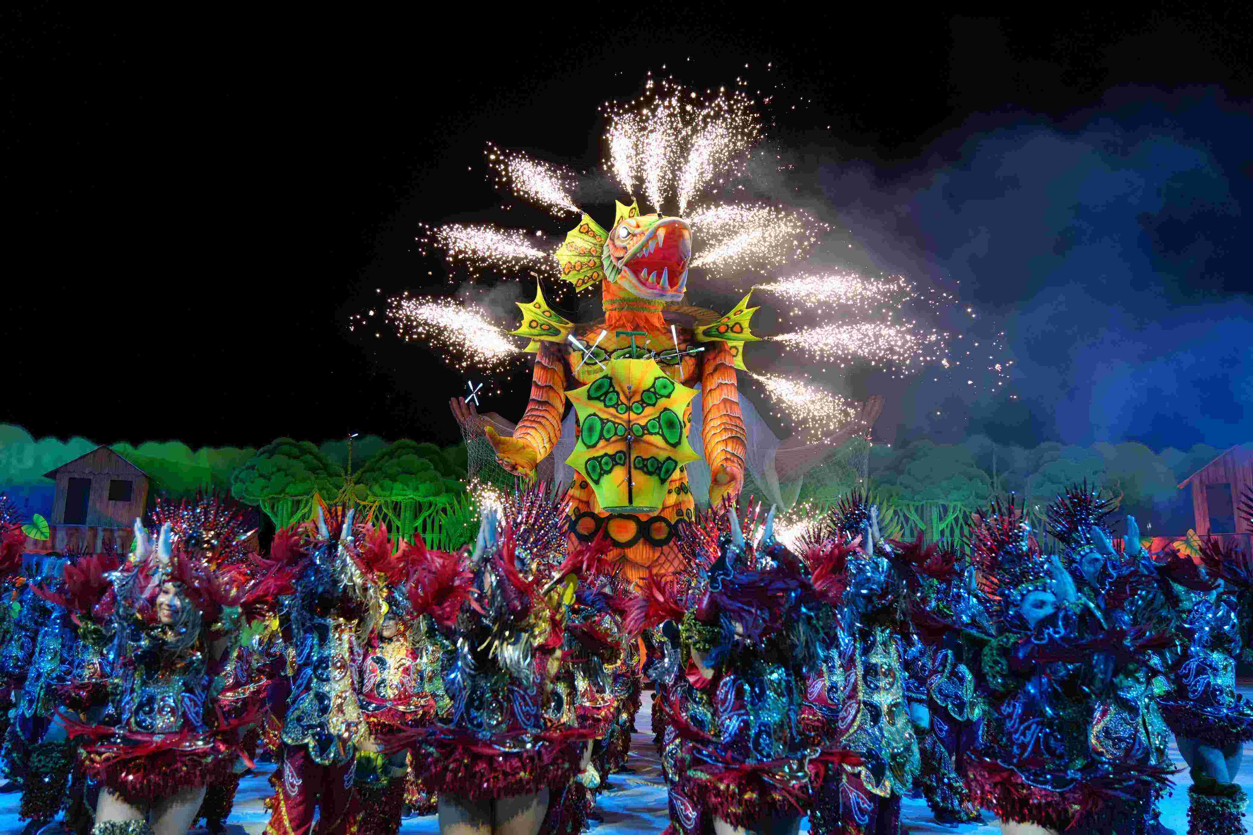 Cores, tecnologia e resistência marcam espetáculo da Ciranda Tradicional em Manacapuru