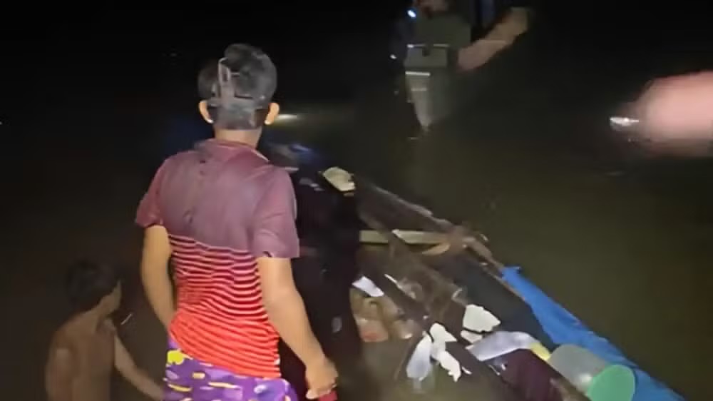 Oito indígenas são resgatados de naufrágio em rio de Tabatinga
