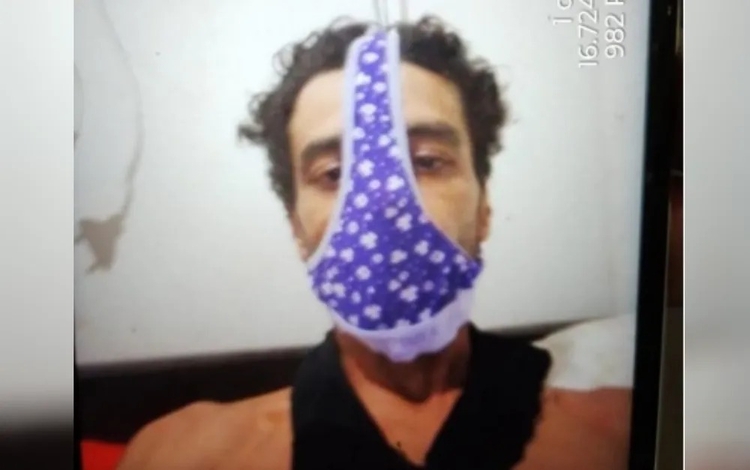 Ele foi encaminhado para a delegacia onde responderá por furto qualificado.