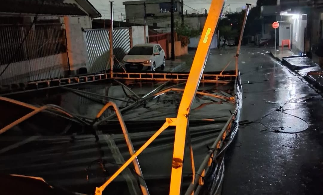 Temporal provoca mais de 30 ocorrências em Manaus na noite de domingo