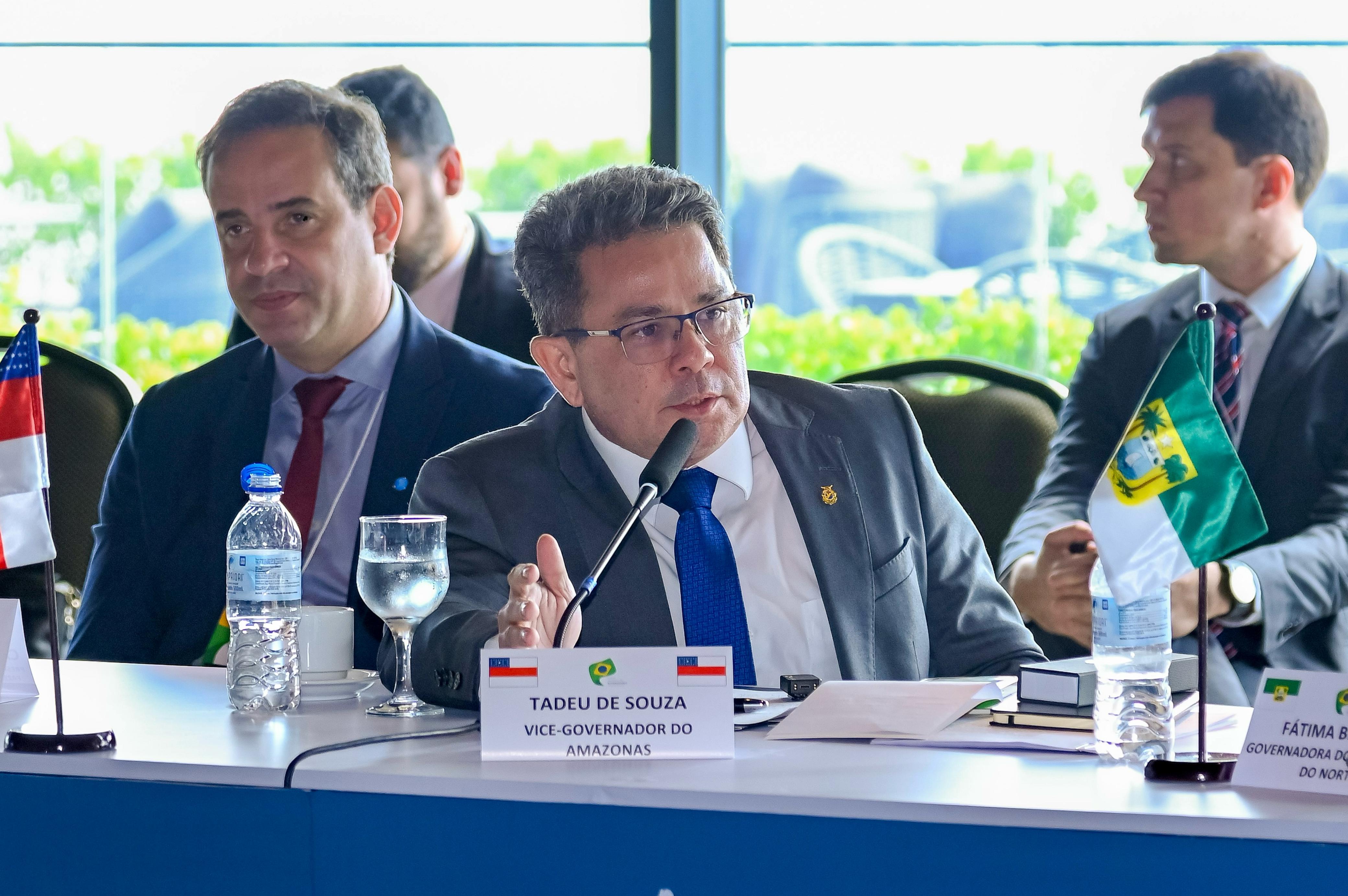 "Impasse sobre BR-319 encarece preços no Amazonas", diz Tadeu de Souza