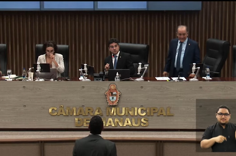 Câmara de férias: vereadores de Manaus encerram 'trabalho' com sessão de 4 minutos e iniciam recesso antes da hora