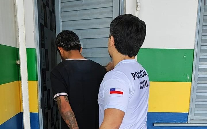 Homem é preso após agredir e ameaçar matar ex e filha no Amazonas