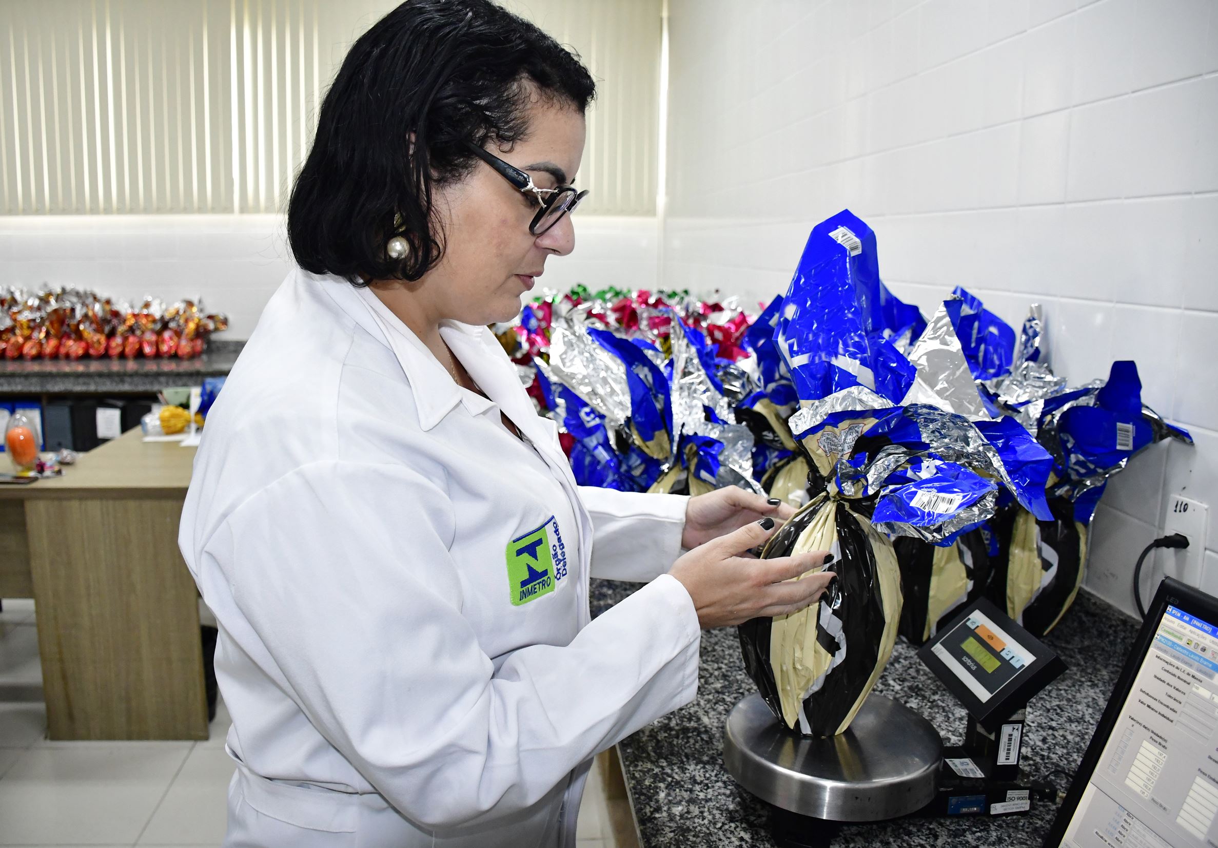 Ipem-AM fiscaliza mais de 2 mil produtos de Páscoa em Manaus e Região Metropolitana