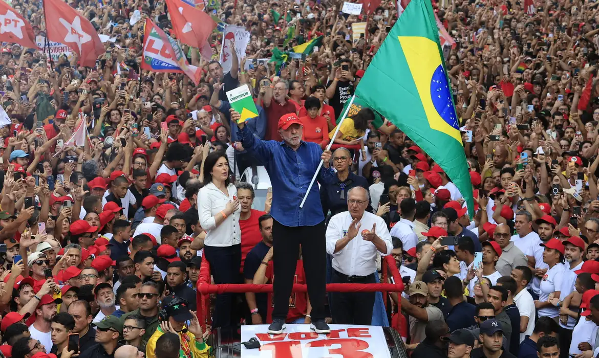 Votação de Lula é a maior já recebida por um presidenciável no país