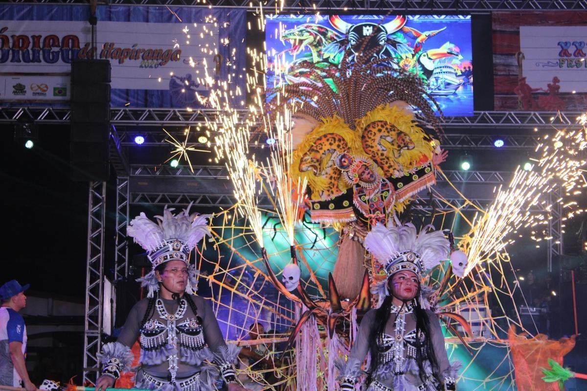 Festival de Itapiranga reúne 4 mil visitantes e resgata bois-bumbás após 19 anos