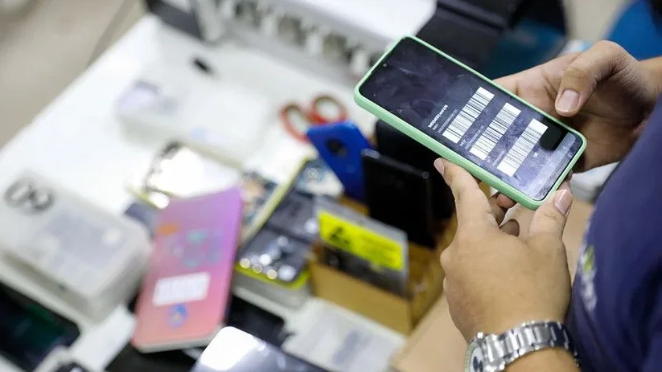 RecuperaFone convoca proprietários para retirada de 1,5 mil celulares no Amazonas