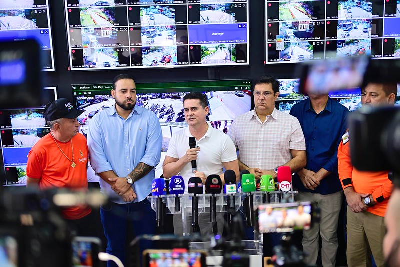 Prefeito David Almeida entrega novo Núcleo da Guarda Municipal