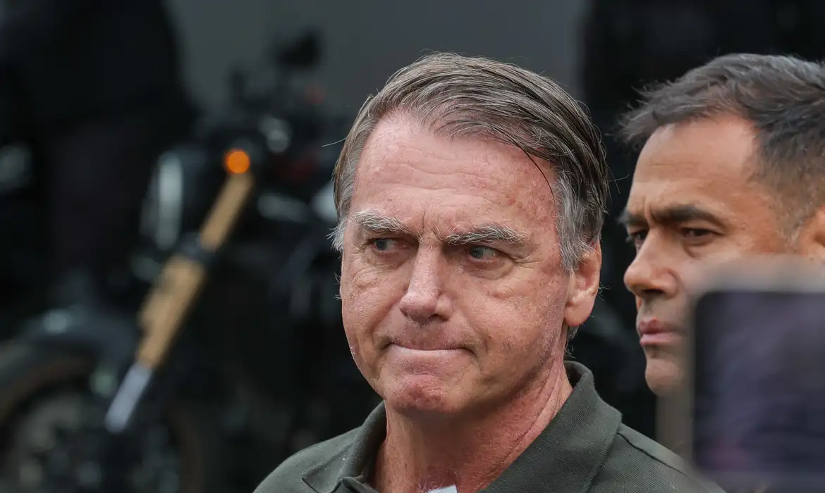 STF tem dois votos para negar novamente prisão domiciliar de Bolsonaro