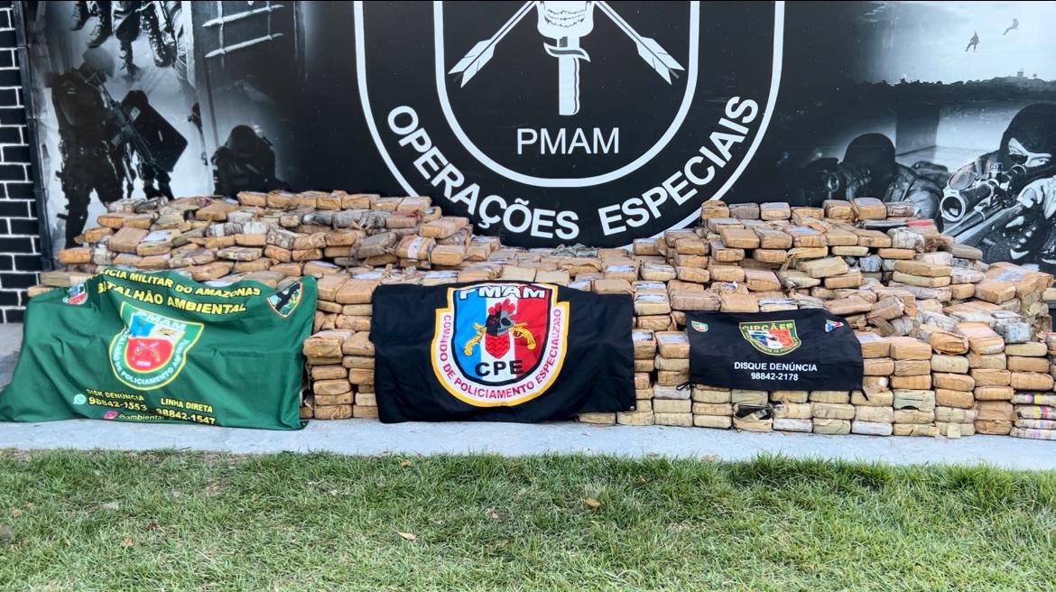 Polícia apreende 1,5 tonelada de maconha tipo skunk próximo a Novo Airão