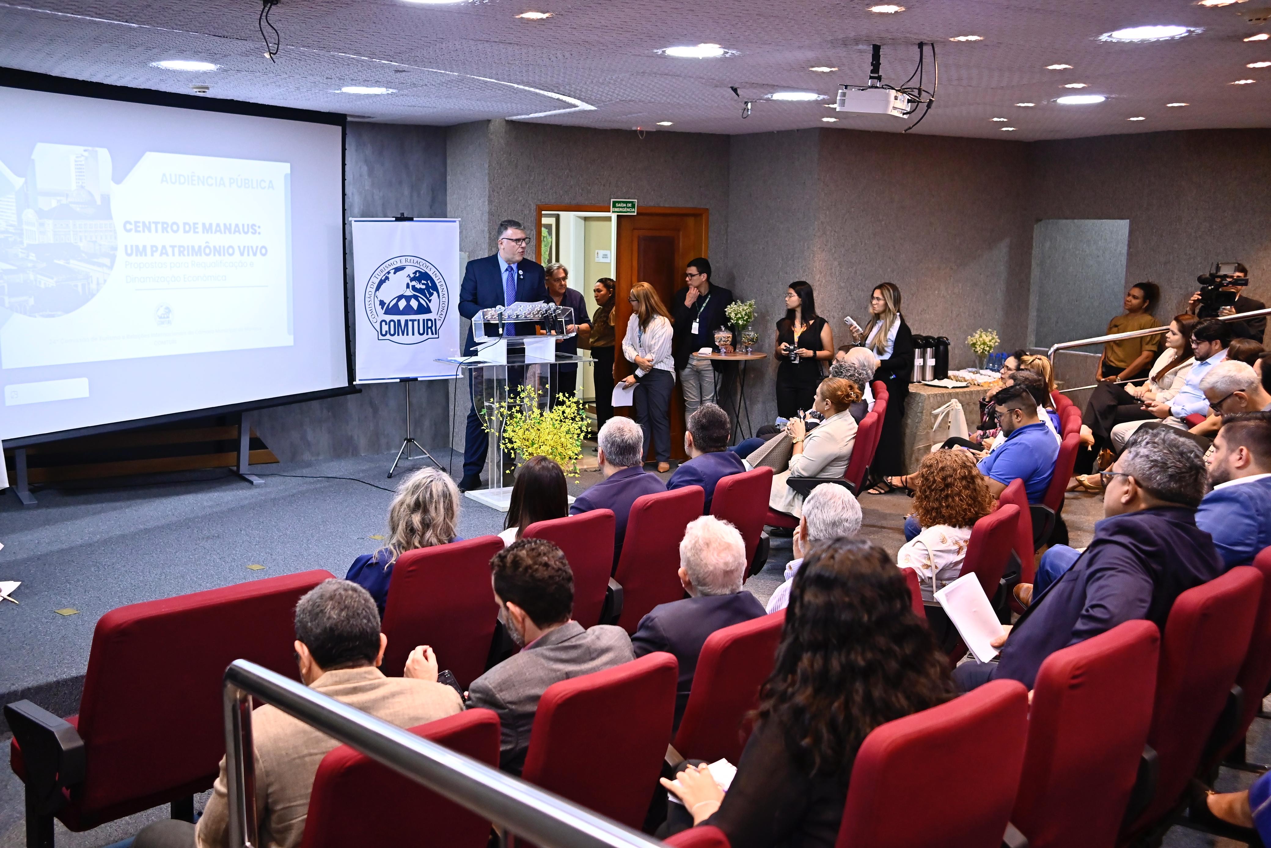 Debate propõe revitalização e nova economia para o Centro de Manaus