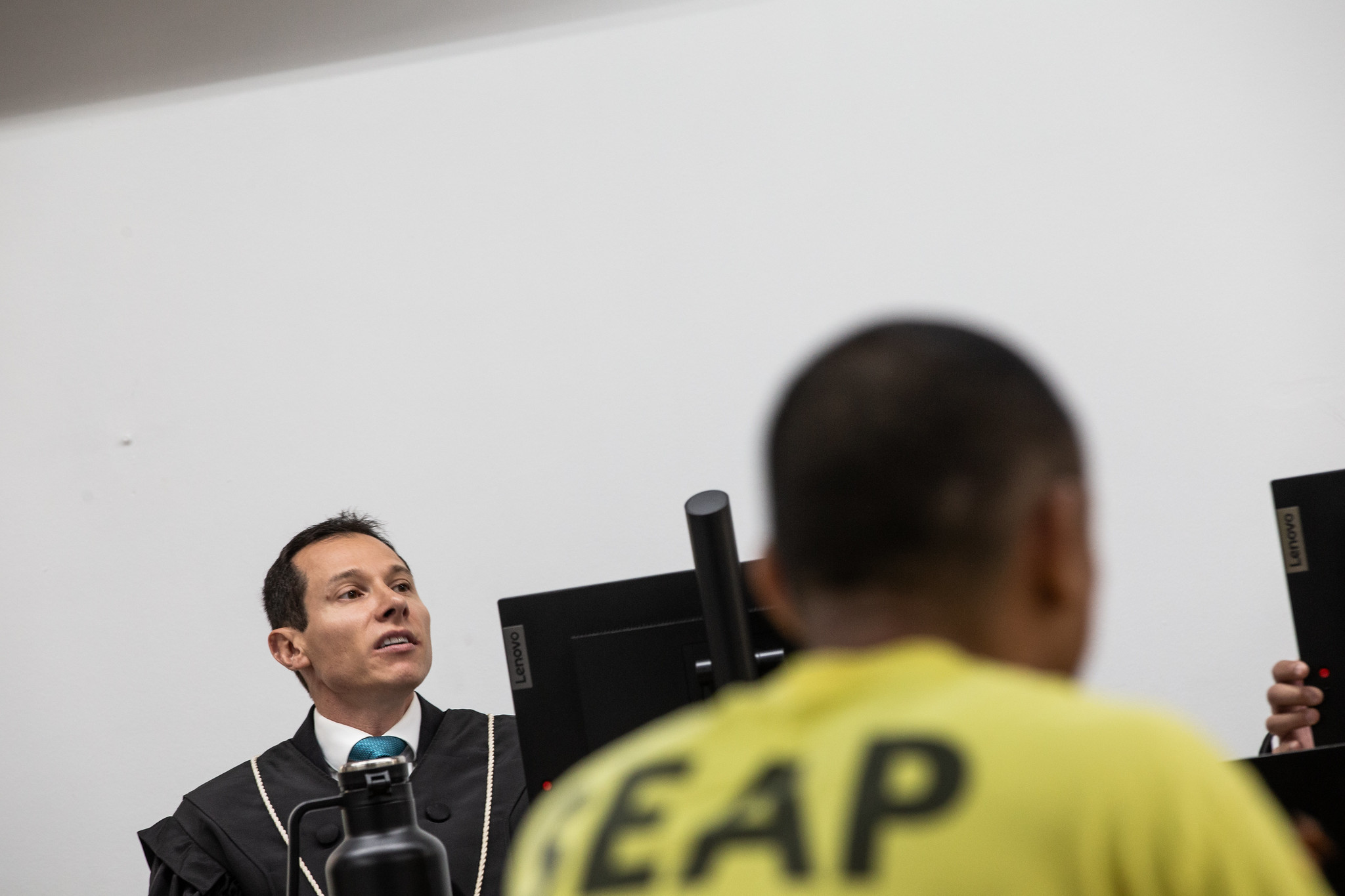 Dupla é condenada por matar vítima por dívida de R$ 20 em Manaus