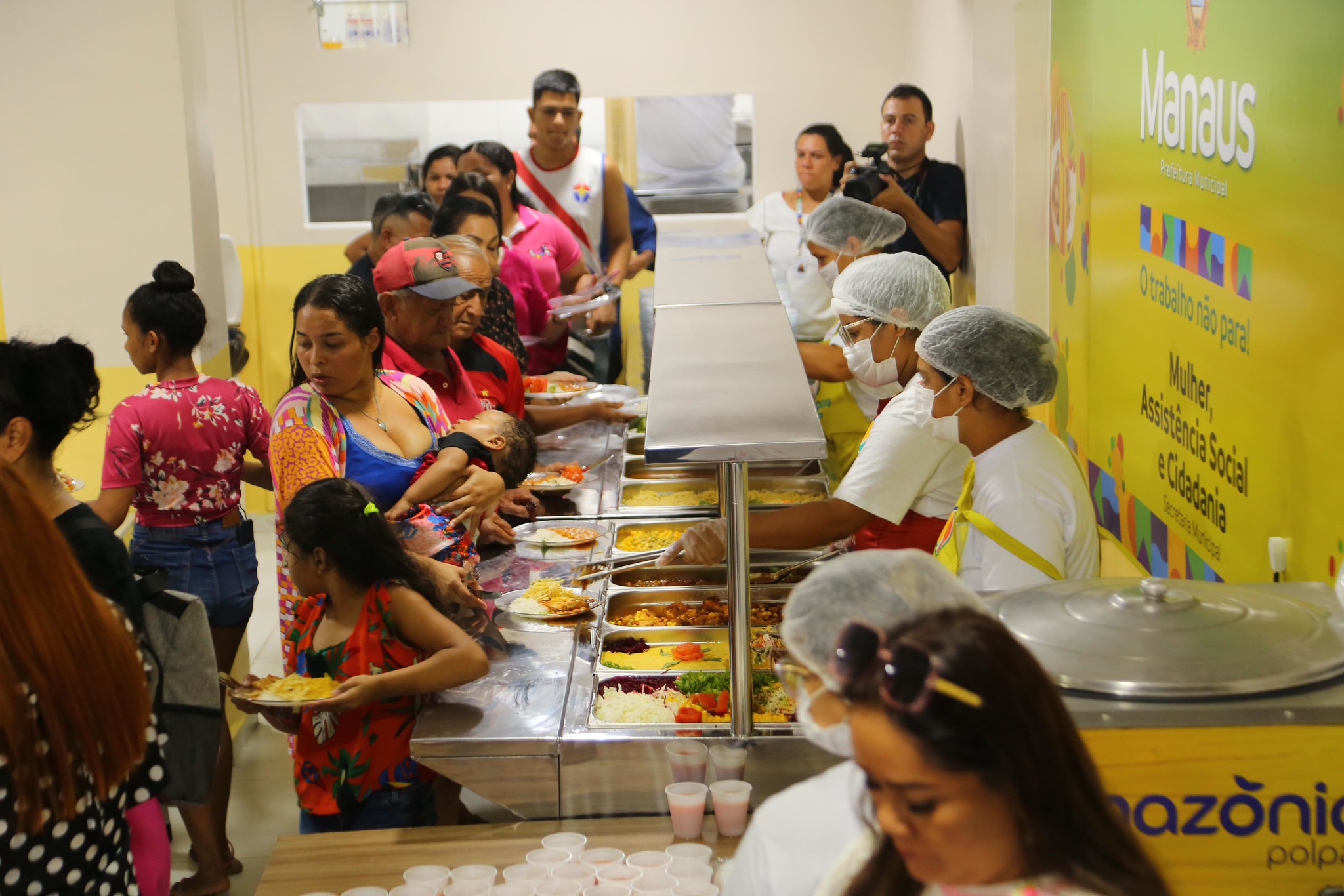 Prato do Povo Viver Melhor é reinaugurado e vai oferecer mil refeições diárias