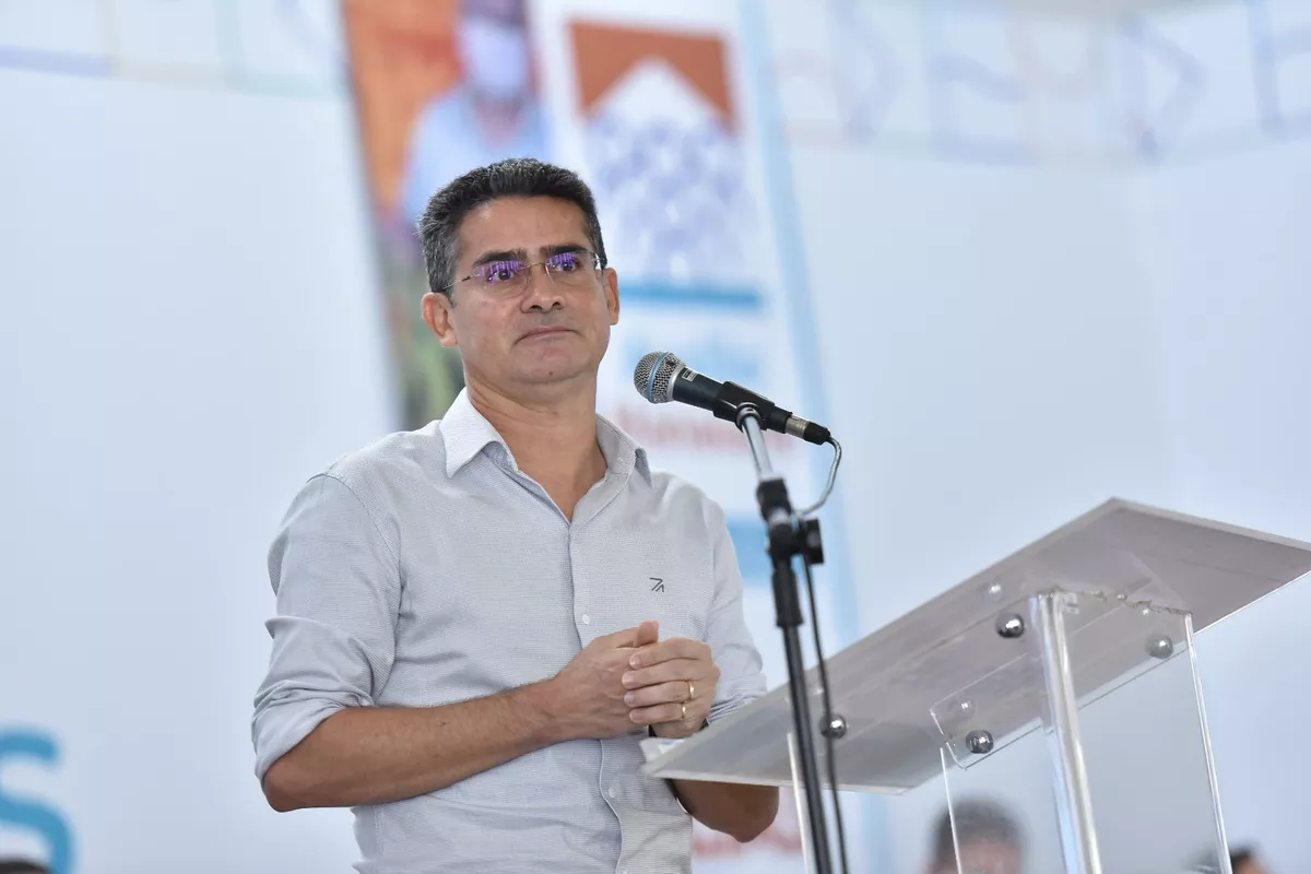 David Almeida assina ordem de serviço para a construção do T7, na Zona Oeste
