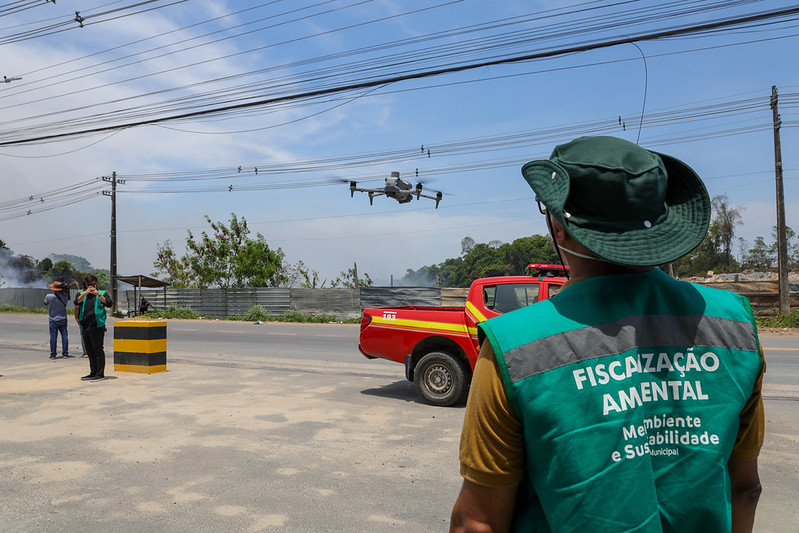 Prefeitura de Manaus intensifica ações para prevenir queimadas e descarte irregular de resíduos