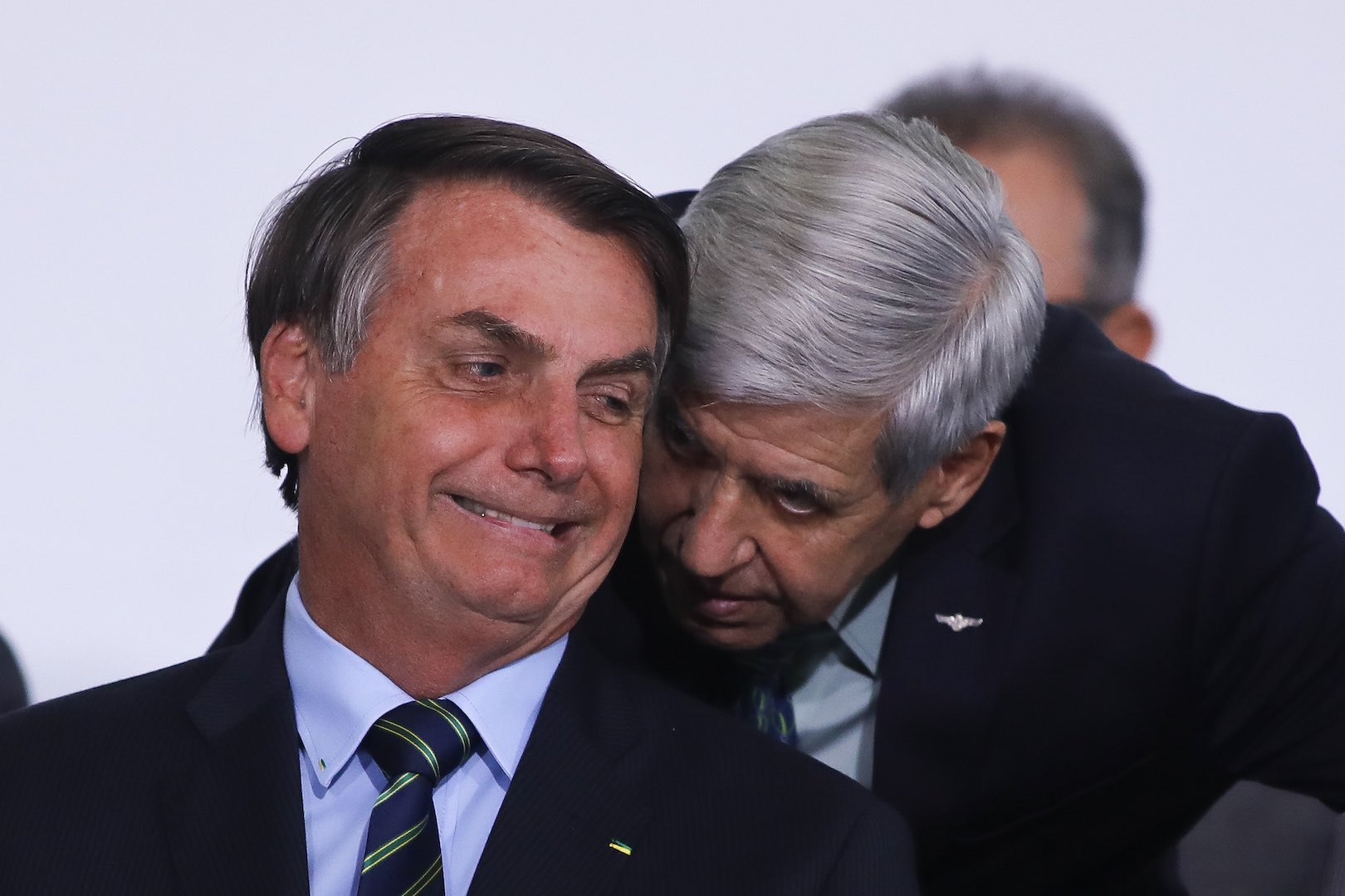 Bolsonaro tramou com general Heleno formas de blindar filho Flávio