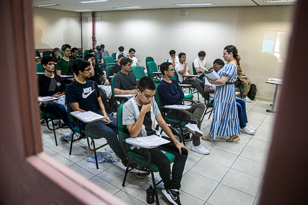 Prazo para pedir isenção da inscrição do Vestibular e SIS da UEA termina nesta sexta (24)