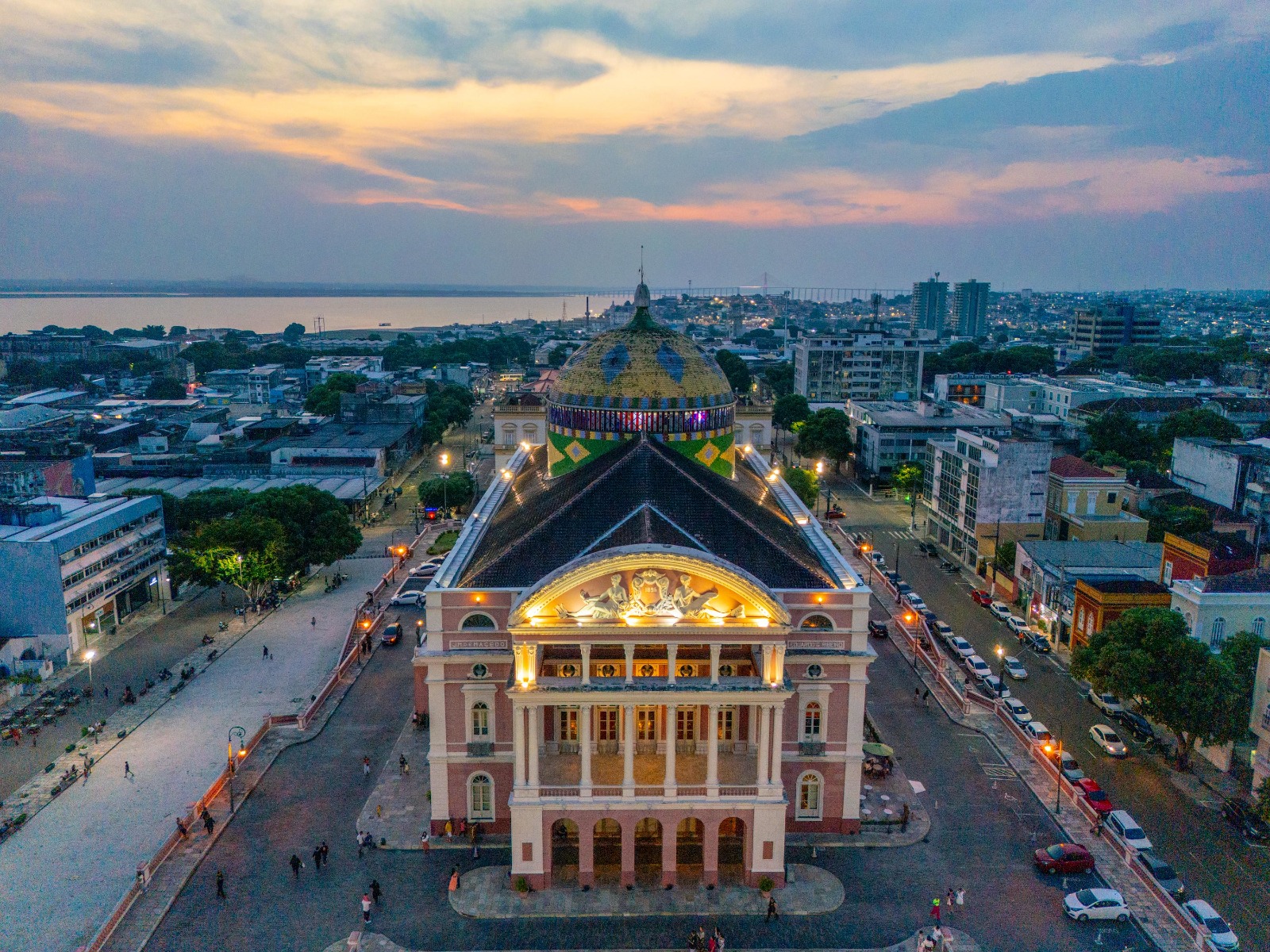 Teatro Amazonas recebe título de Patrimônio Mundial da Unesco na terça-feira (3)