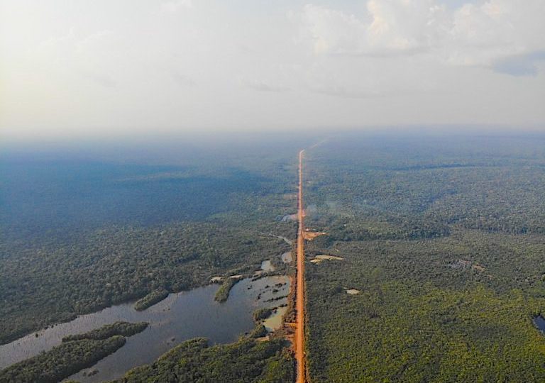 Dito & Feito: TRAGÉDIA E ESPERANÇA - Seca pode ser o impulso que faltava para pavimentação da BR-319