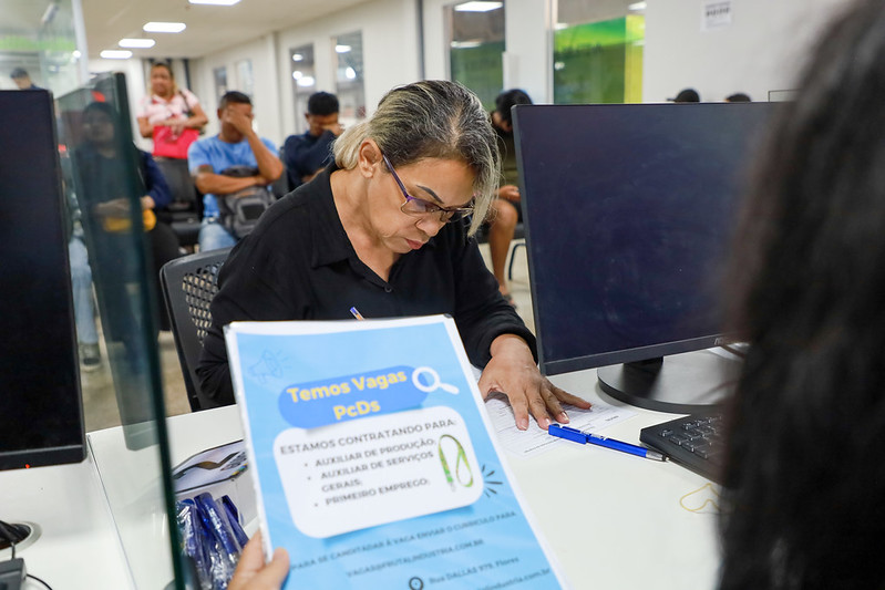 Mais de 100 PcDs são encaminhados para vagas de emprego durante feirão em Manaus
