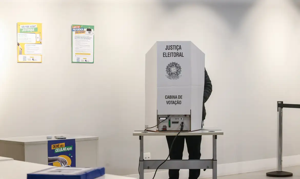 Mais de 606 mil eleitores no AM deixaram de votar no segundo turno