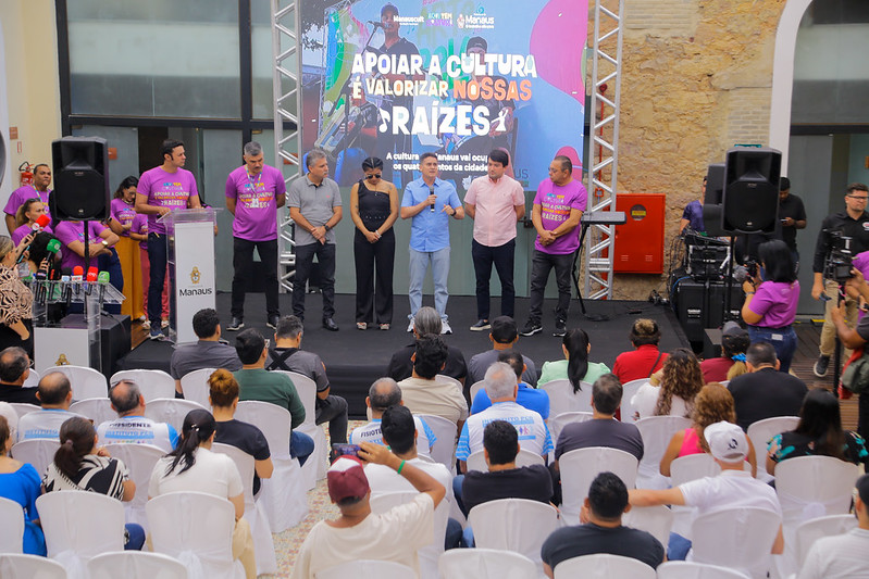 David Almeida lança projeto que leva arte a feiras, terminais e praças de Manaus