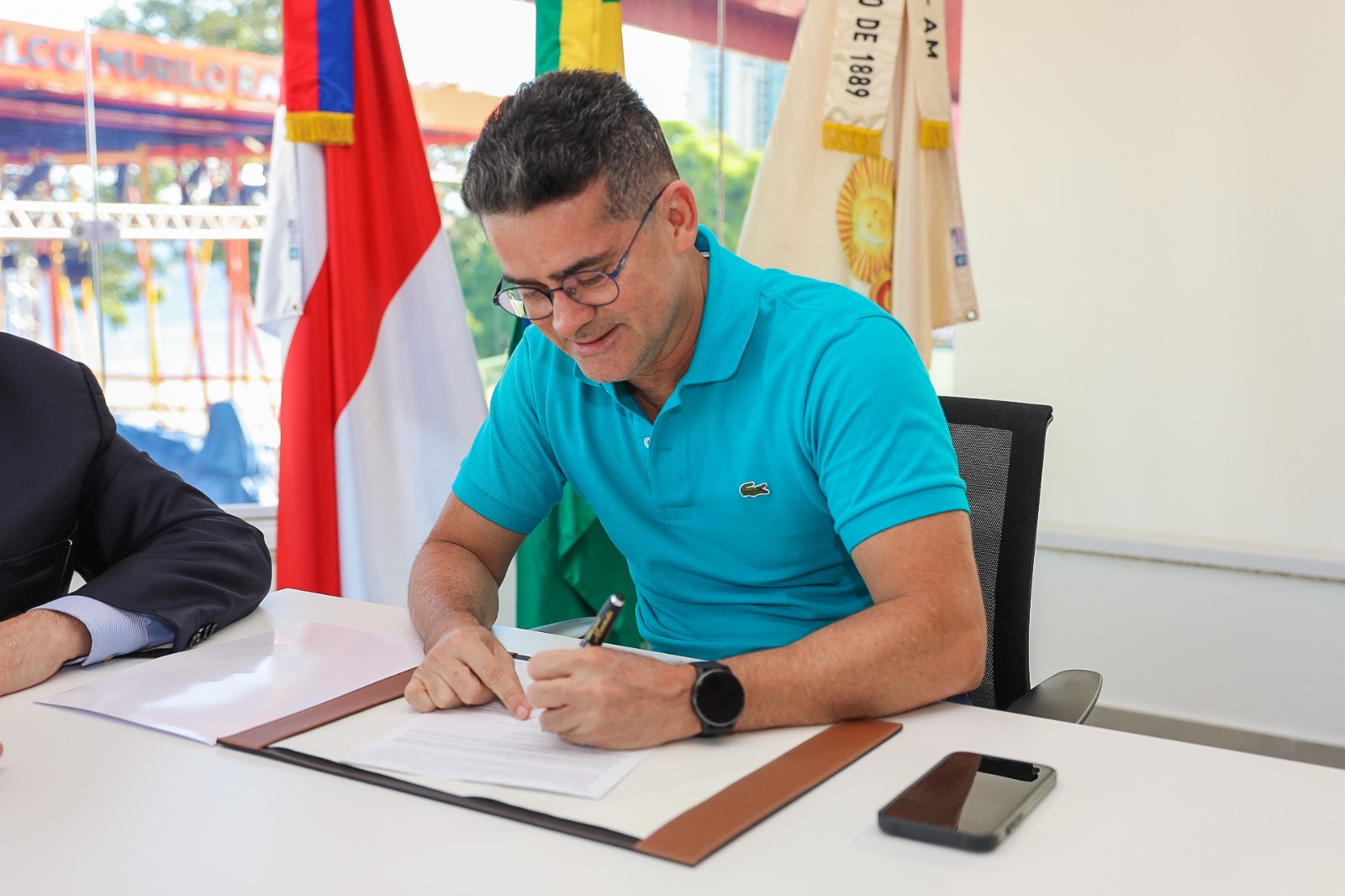 Prefeitura de Manaus anuncia, para julho, metade do 13º