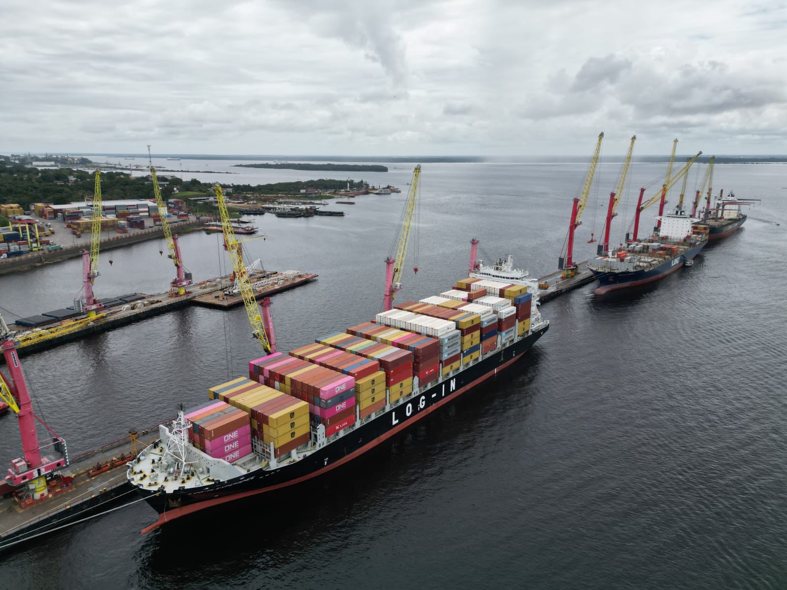 Manaus é a cidade com mais importações no Brasil em 2025