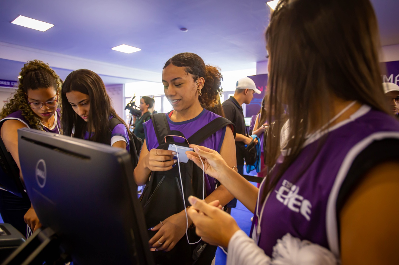 No Amazonas, CIEE oferece 130 vagas para estágio e aprendizagem