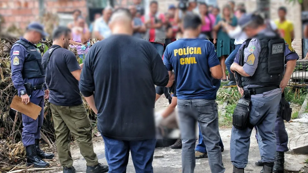 Homem é executado em rip rap após deixar o filho em escola em Manaus