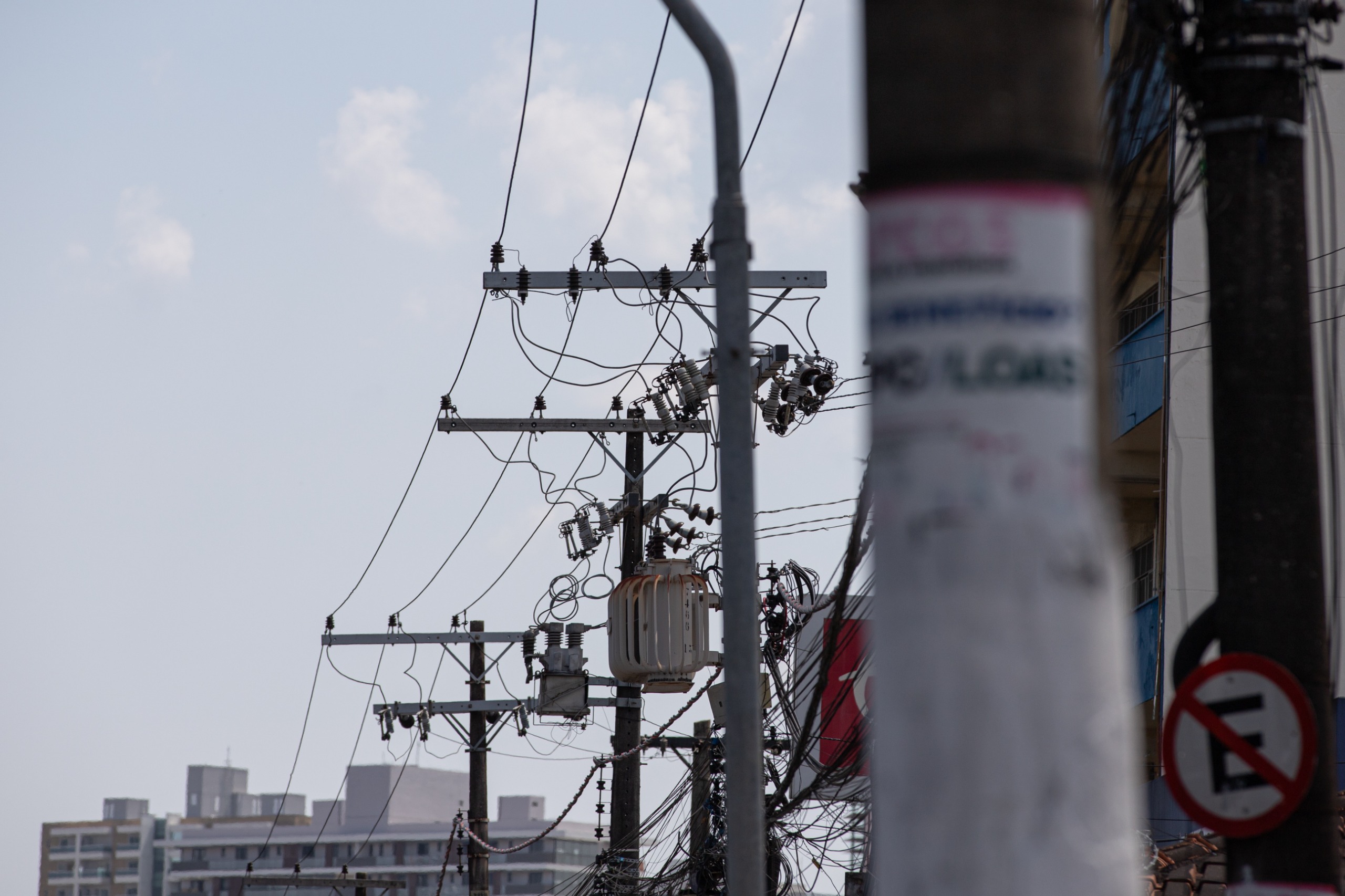 Defensoria amplia investigação sobre rede elétrica após novas ocorrências em Manaus