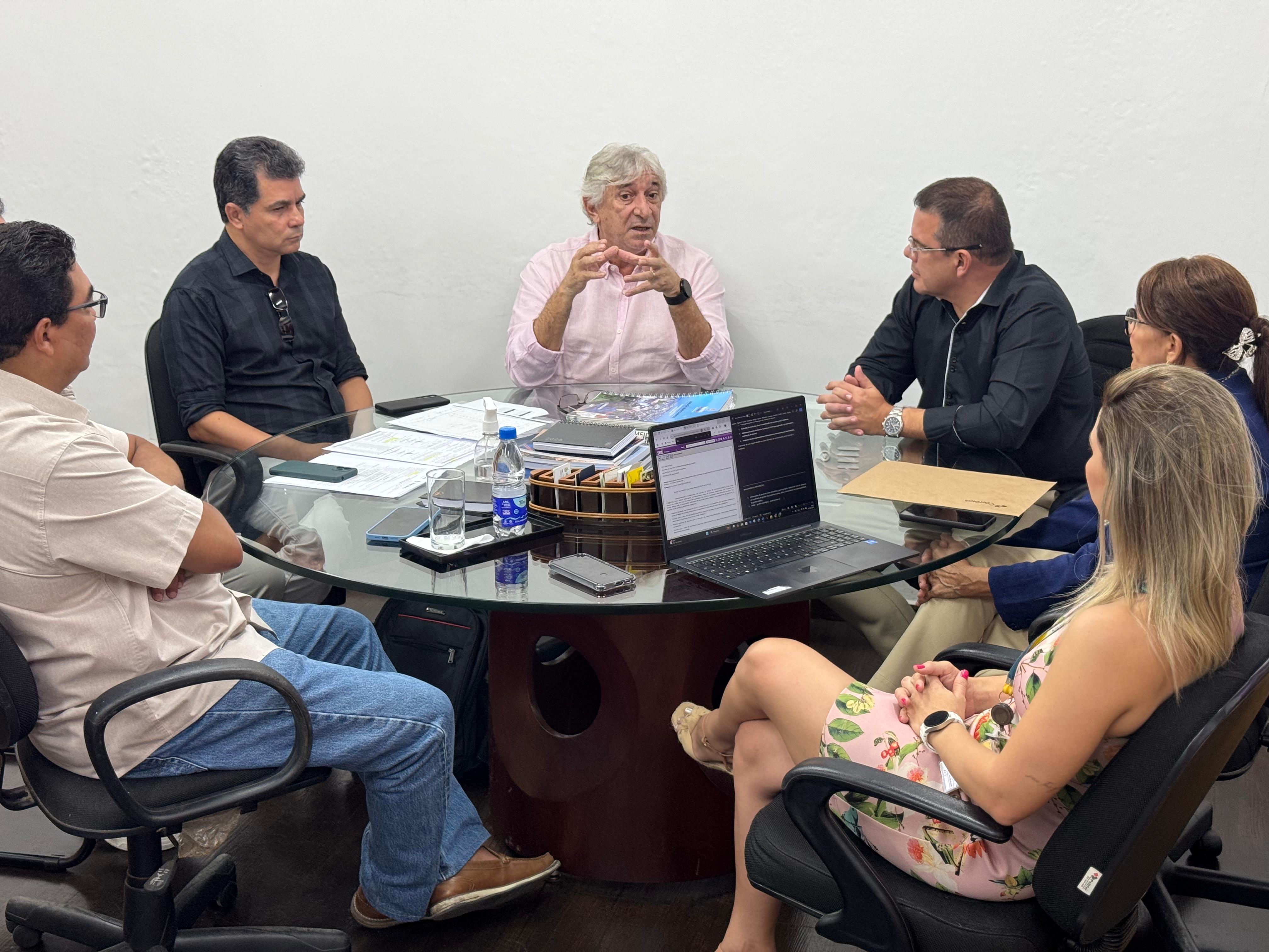 Prefeitura de Manaus alinha concessão para uso da antiga sede dos Correios no Centro