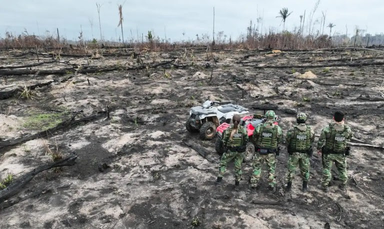 Operação da Polícia Federal combate incêndios florestais na Amazônia