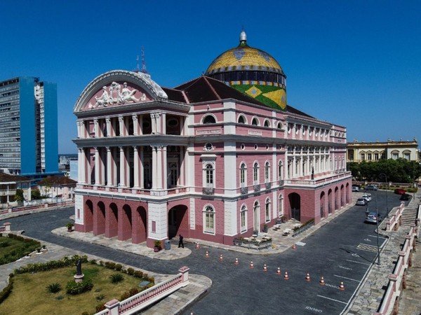 Teatro Amazonas é reconhecido como patrimônio cultural do mundo